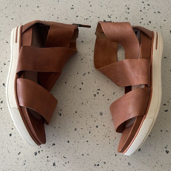 Eileen Fisher Sport Tumbled Leather Sneaker Sandal in Honey - Picture 6 of 15